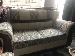 7 setter sofa for sale new condition just 1 Pic damig