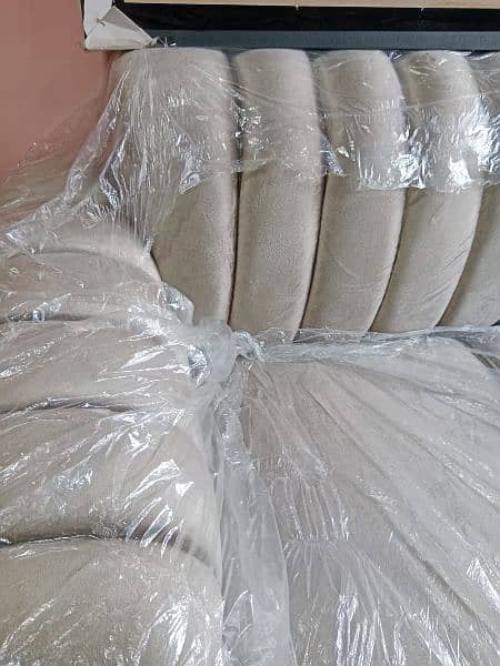 BRAND NEW 7 SEATER SOFA SET FOR SALE MADE IN KARACHI 4