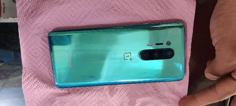 OnePlus 8pro 10/10 condition update hona ki waja sa fingers nahi chlta 1