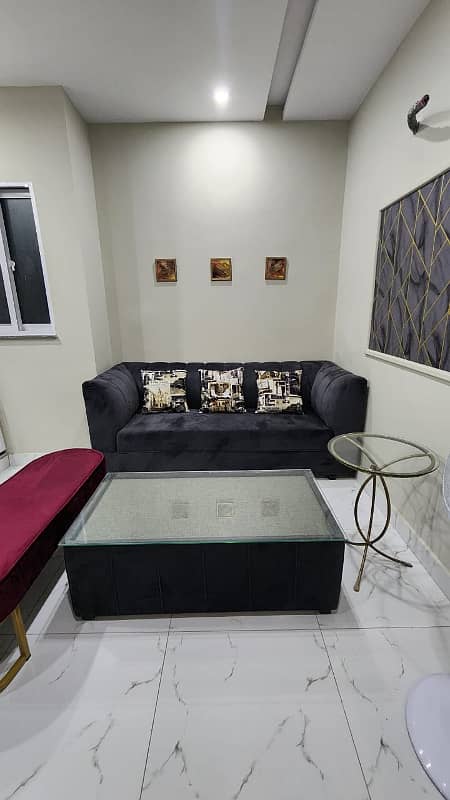 1 Bedroom VIP full furnishe flat for rent per day available in Bahia Town Lahore 7