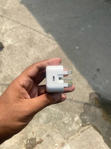 iphone fast charger with deta cable 2