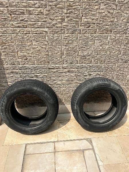 Toyota Corolla tyre 1