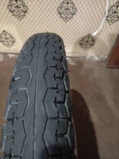 Honda 125 back tyre with tube 90/90/17