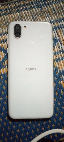 Aquos r2 10by9  03187966077 3