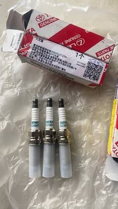 100 % oem toyota japan spark plug