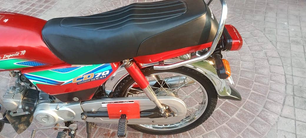 Honda CD 70 2018 6