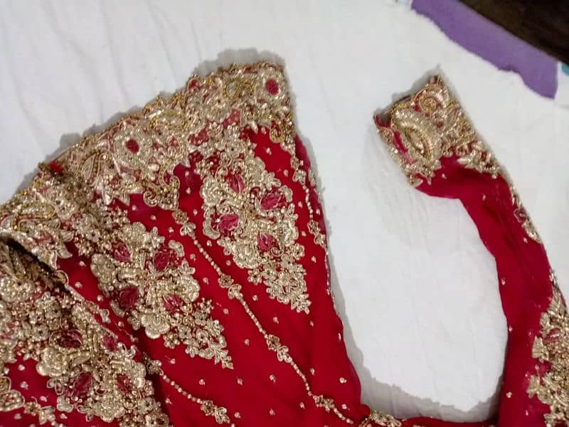 BRIDAL LEHANGA 2HRS USED LIKE NEW 6