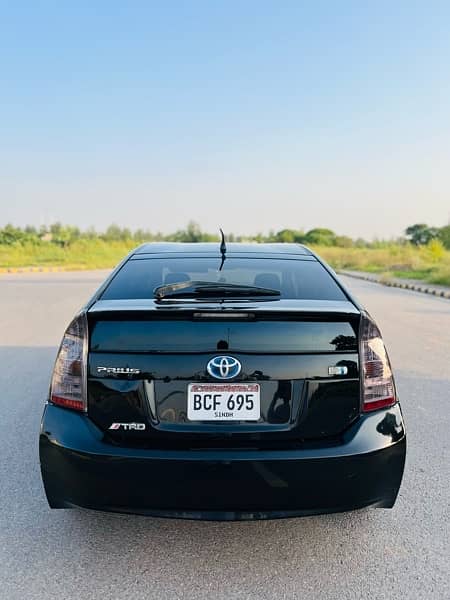 Toyota Prius 2014 17