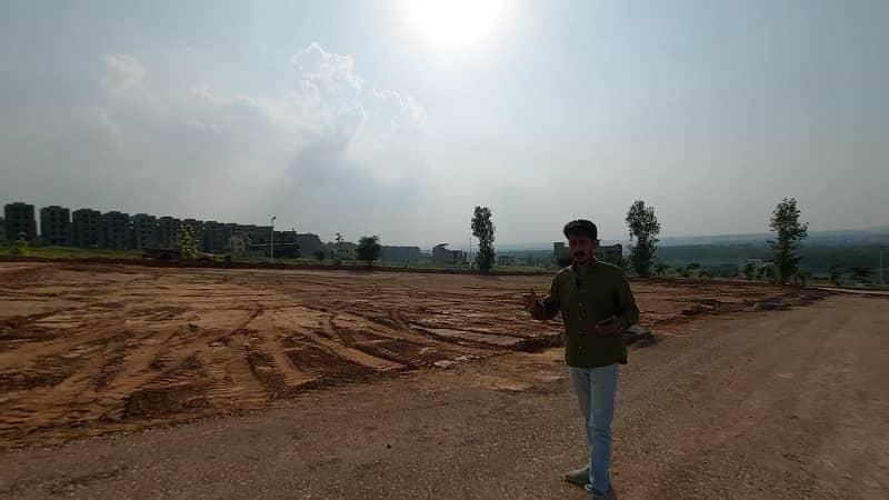 "5 Marla Park Facing Plot for Sale in Bahria Town Phase 8 Extension | Precinct 5" 6