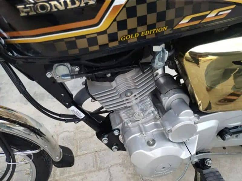 Honda 125 Gold Special Edition 2024 Zero Meter 2