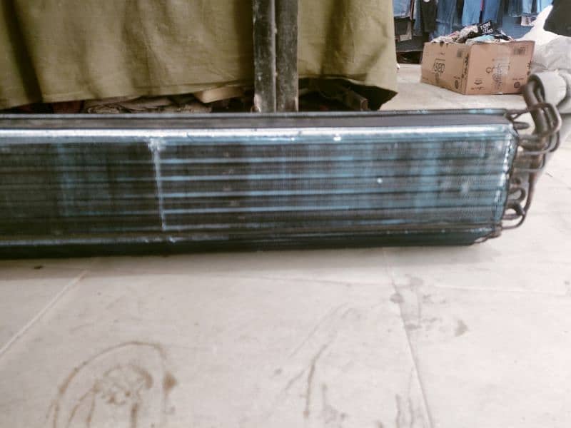 Daikin/Acson 1.5 ton 2 ton evaporator 10 by 10 lush condition 1