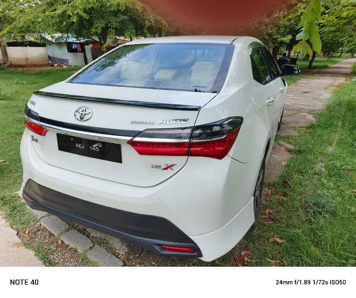 Toyota Corolla Altis 2017 4