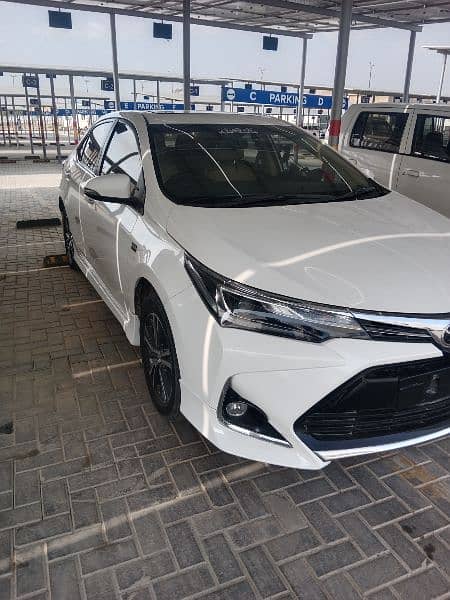 Toyota Altis Grande 2021 1