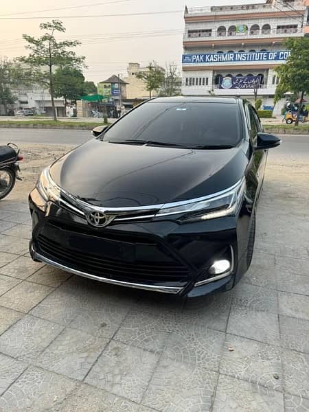 Toyota Altis Grande 2019 1