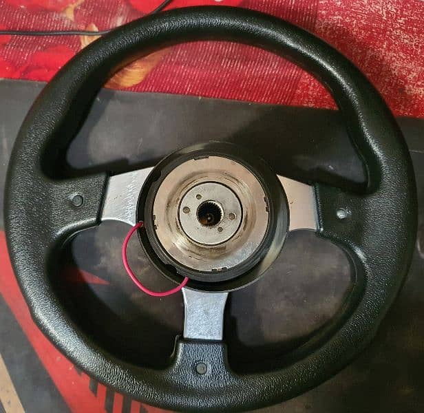 sports car stearing wheel 1