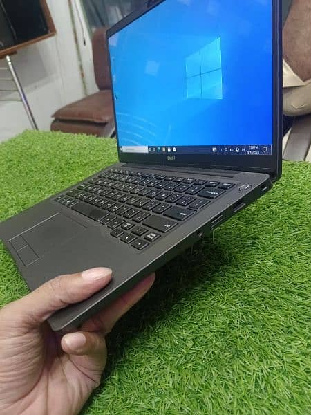 DELL Latitude 7400 Core i5 8th Generation laptop. . (16/256). 3