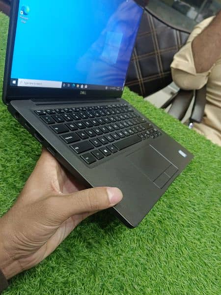 DELL Latitude 7400 Core i5 8th Generation laptop. . (16/256). 4