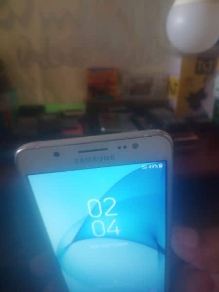 Samsung j7 2016 4