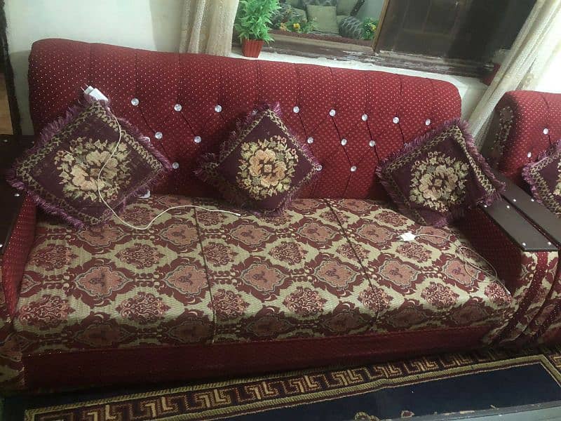 5 seater sofa set bilkul new condition mein hain 1