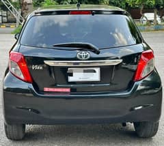 Toyota Vitz 2011