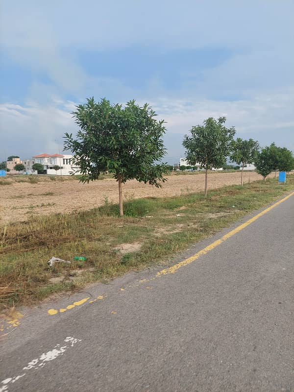 1 Kanal Possession Plot With Investor Price For Sale In X Block Dha Phase 8 Lahore 5