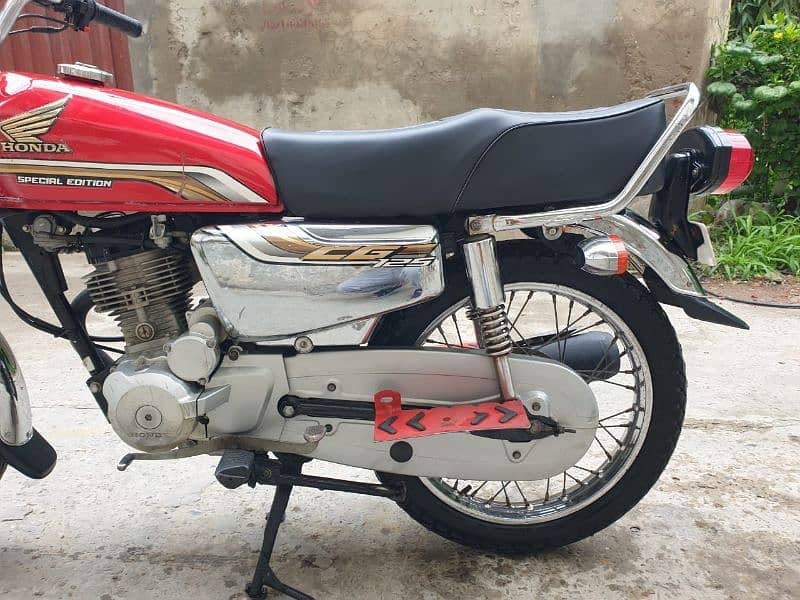 Honda CG125 special edition 5