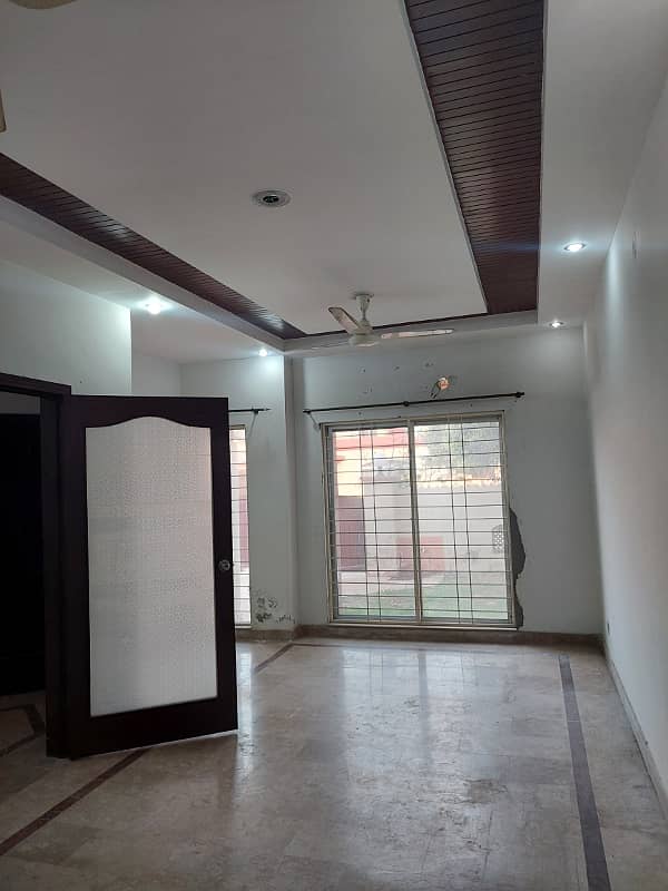 10 Marla Well Maintained House For Sale In Imperial Homes S Block 3