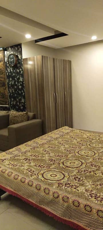 1 BED STUDIO FURNISHED APARTMENT IS AVAILABLE FOR RENT IN SECTOR B BAHRIA TOWN LAHORE 3