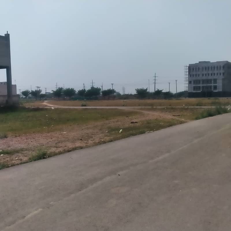 8 Marla Ready To Build Commercial Plot For Sale In Office Block In Paragon City Lahore High Street Block 3