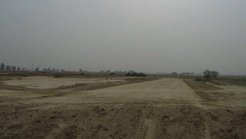 8 Marla Residential Plot Near Sports Complex For Sale With Meeting 26