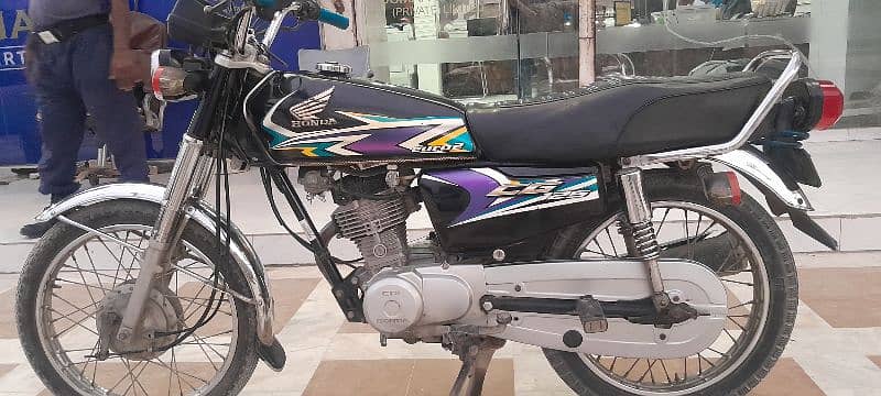 honda 125 rahim yar khan no 1