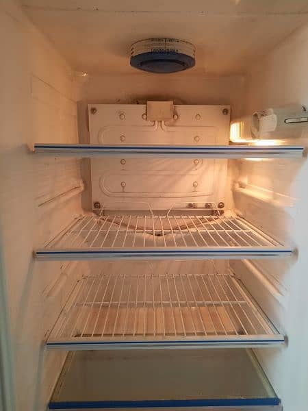 Dawlance  Fridge For Sale 2