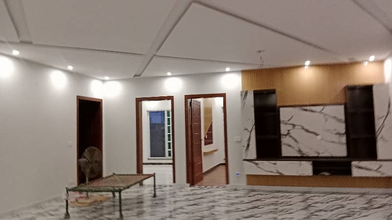 1 Kanal B/N Dubble Storey House For Sale In IEP Town Defence Road Lahore 10