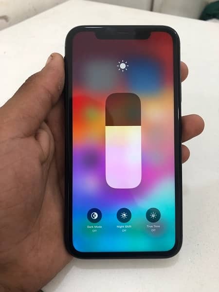 iPhone XR 3