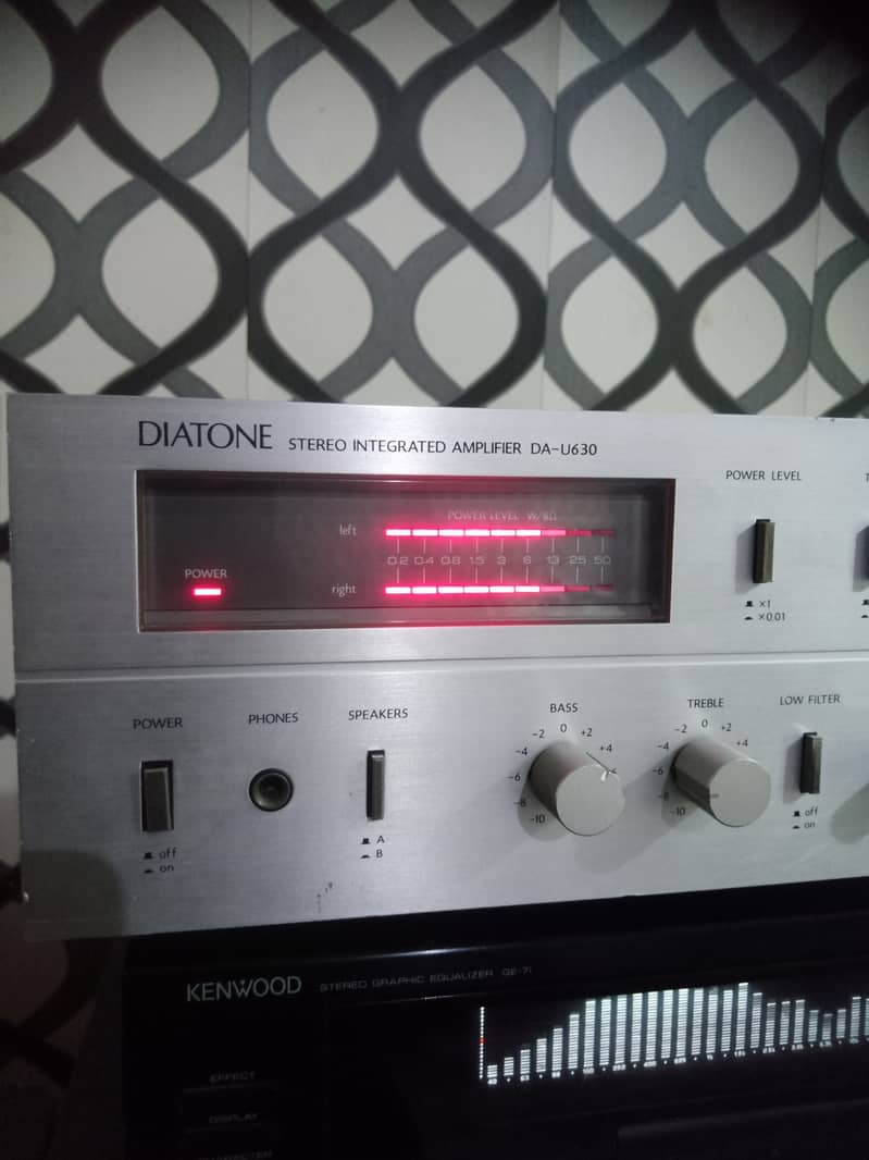 Diatone DA-U630 sterio amplifier 2