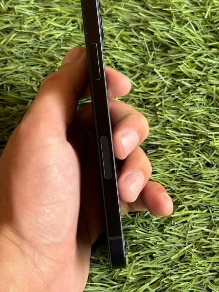 Iphone 12 , 64GB Non PTA Factory Unlock 8