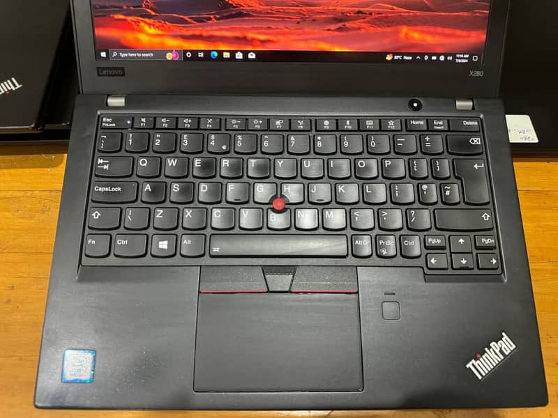 Lenovo Thinkpad X280 touchscreen i7 8th generation 3