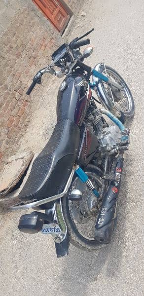 Honda 125 very good condition 1