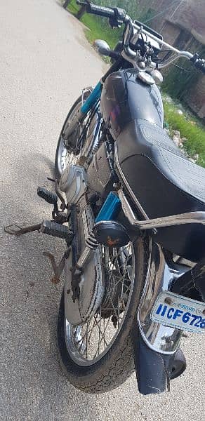 Honda 125 very good condition 2