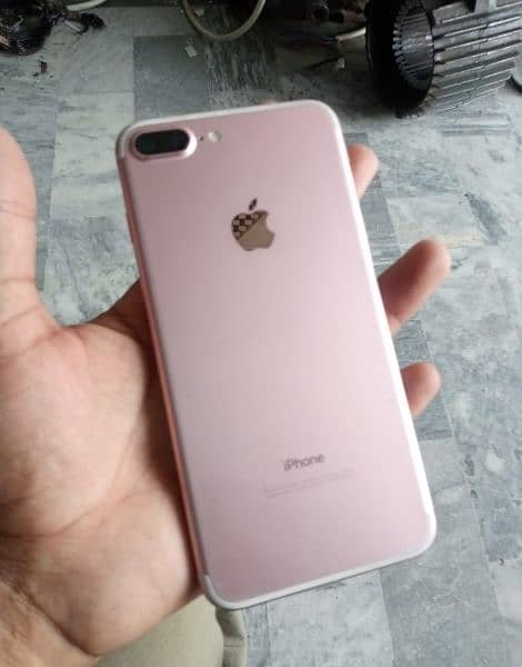 iPhone 7 plus 32GB non PTA 1