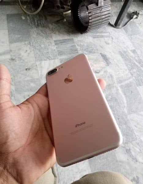 iPhone 7 plus 32GB non PTA 5