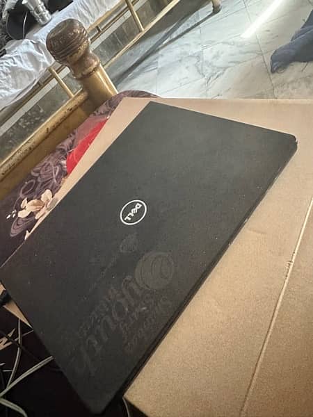 Dell Vostro 14-3468 i7 7th gen 4