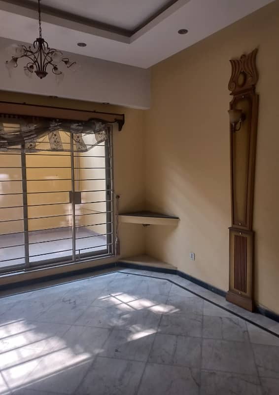 With Basement 5 Beds 10 Marla House for Sale in Ex Air Avenue DHA Phase 8 Airport road Lahore. 2