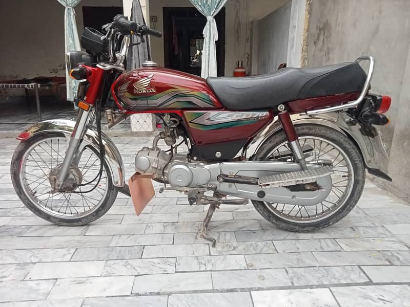 Honda CD 70 2023 1