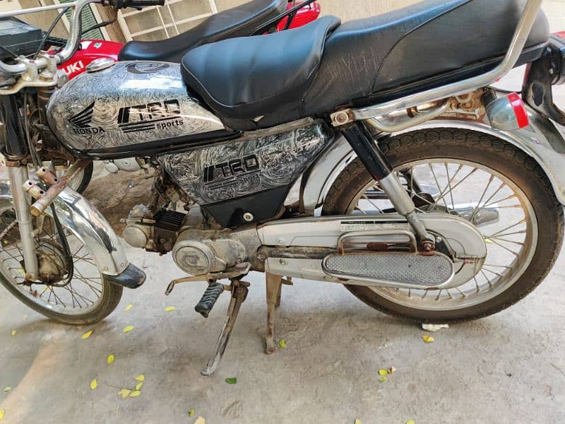 Honda CD 70 2009 Model All ok Just like new bike 6