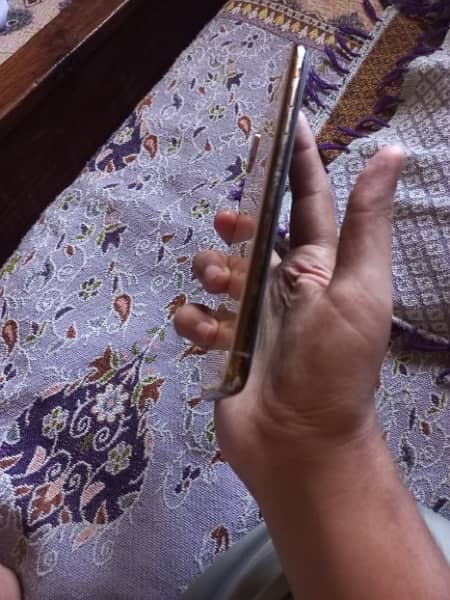 iPhone XS max not pta 3