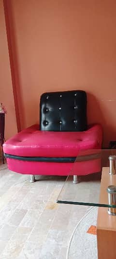 4 seater sofa with table