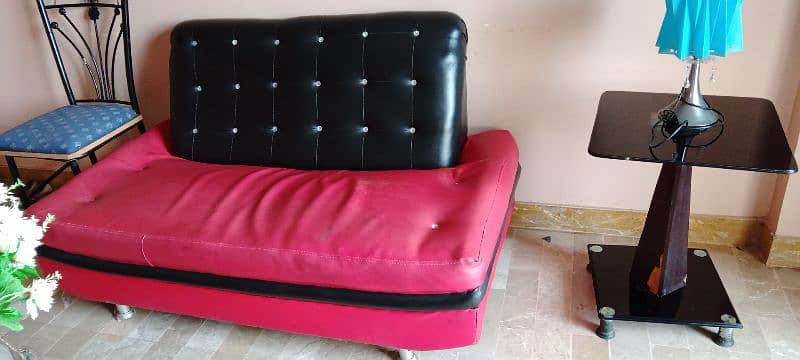 4 seater sofa with table 3