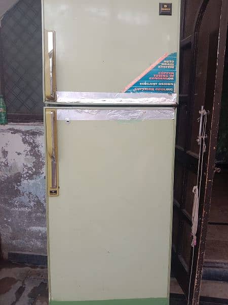 fridge for sale. 1