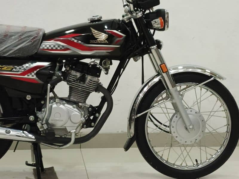 HONDA CG-125 MODEL 2024 4